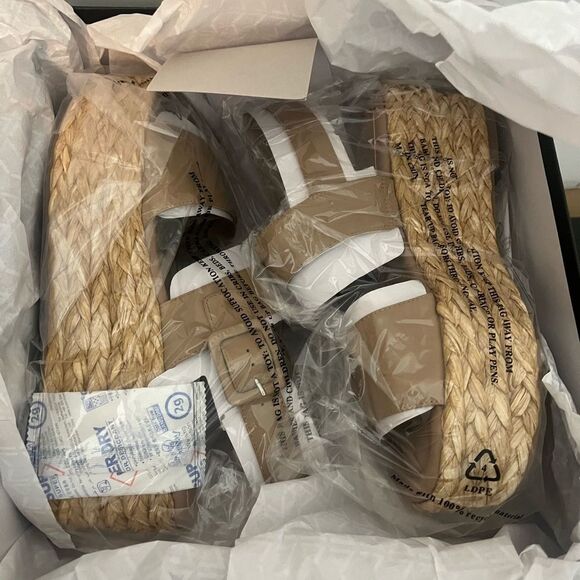 NWT MARC‎ FISHER LTD PATRYCE PLATFORM WEDGE SANDALS WOMENS SIZE 10 - Picture 3 of 7